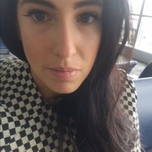 Meet your Posher, Alexandra